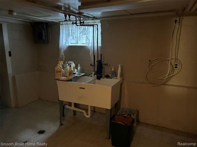 4173 Williams Street, Dearborn Heights, MI 48125
