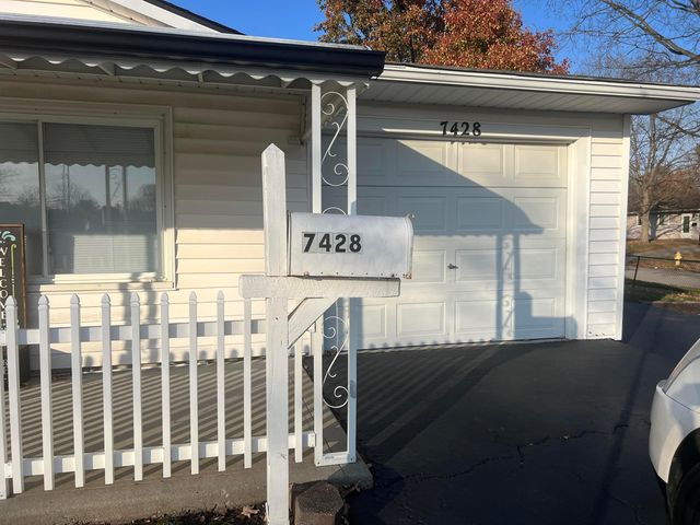 7428 Roshon Avenue, Reynoldsburg, OH 43068