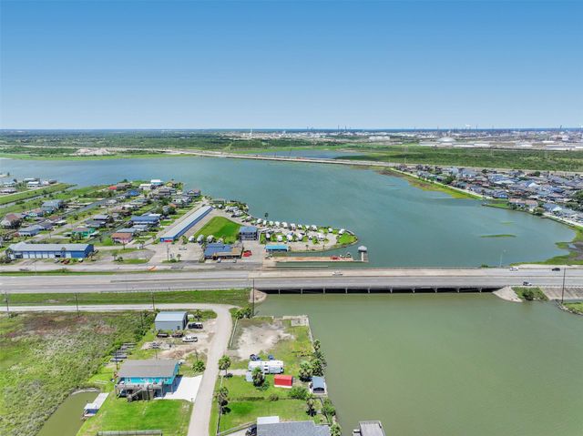 7203 La France, Hitchcock, TX 77563