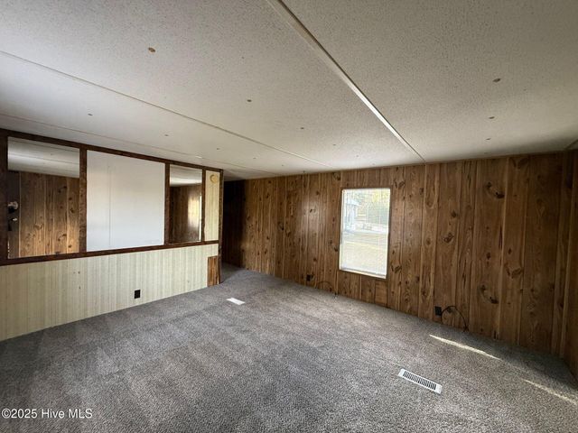 631 Holly Shelter Road 4, Jacksonville, NC 28540