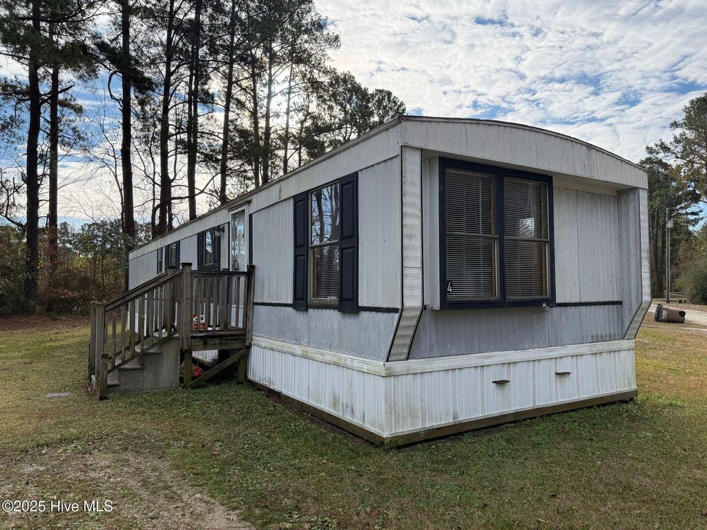 631 Holly Shelter Road 4, Jacksonville, NC 28540