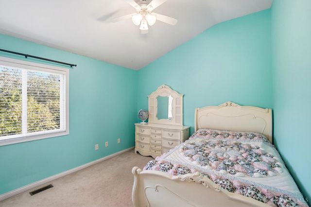 2585 Hingham Lane, Centerville, OH 45459