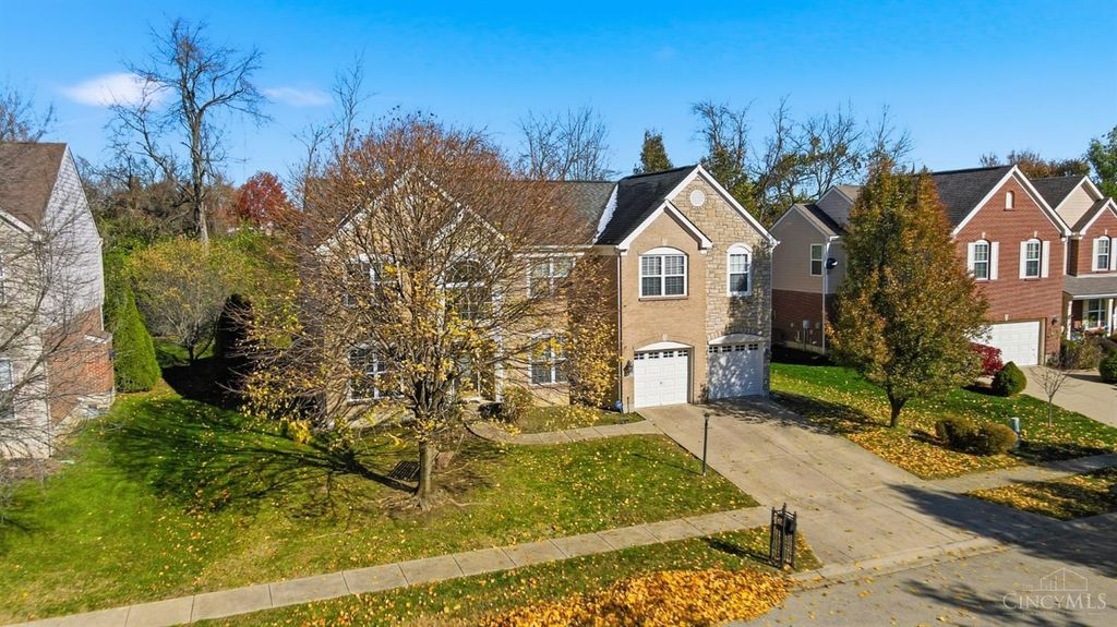 2585 Hingham Lane, Centerville, OH 45459