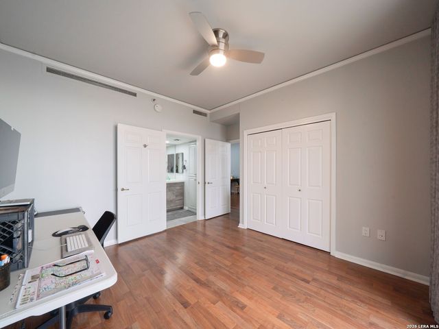 1 Towers Park Ln Apt 1208, San Antonio, TX 78209