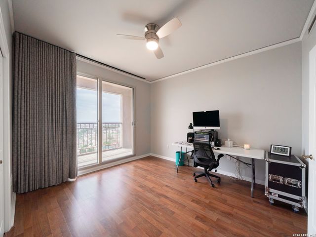 1 Towers Park Ln Apt 1208, San Antonio, TX 78209