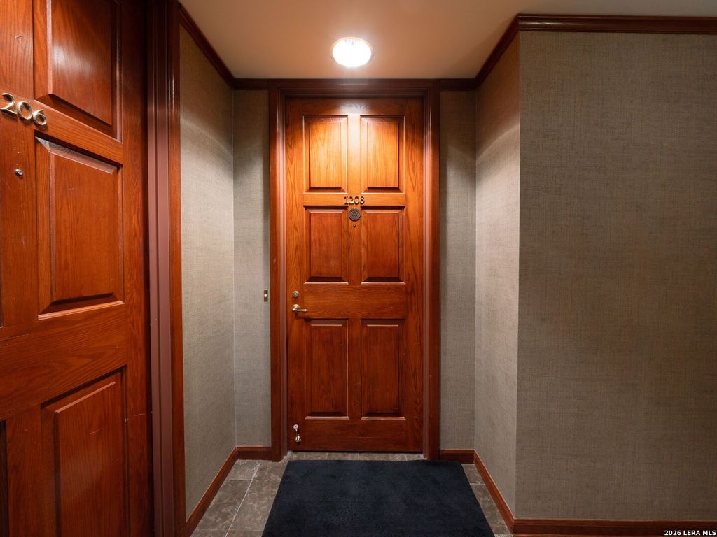 1 Towers Park Ln Apt 1208, San Antonio, TX 78209