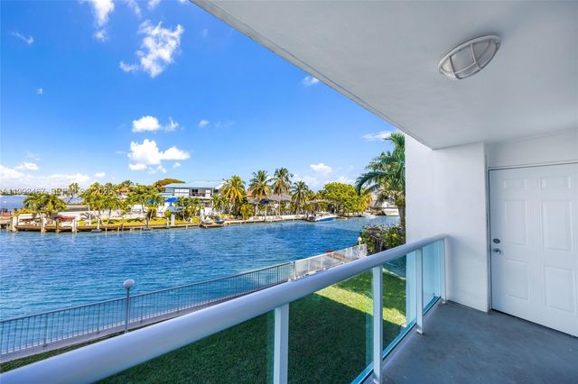 2841 NE 163rd Street 215, North Miami Beach, FL 33160