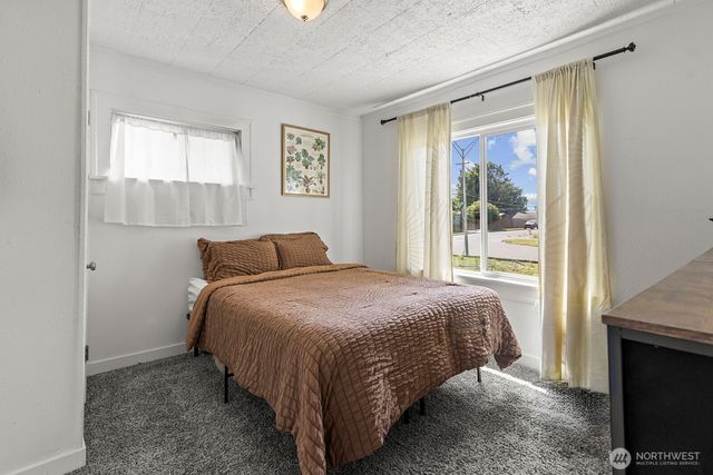 306 26th Avenue, Longview, WA 98632