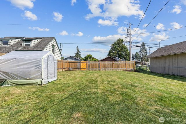 306 26th Avenue, Longview, WA 98632