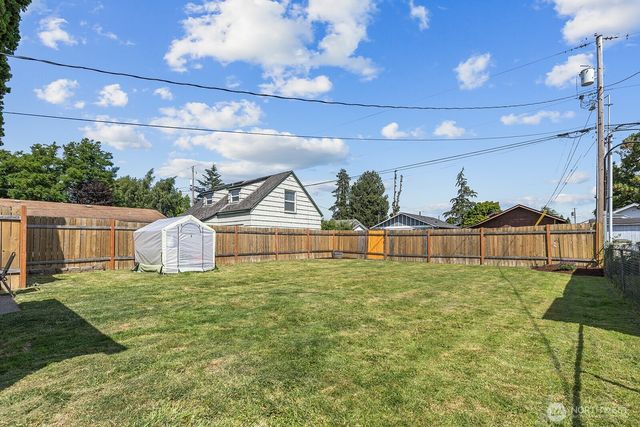 306 26th Avenue, Longview, WA 98632