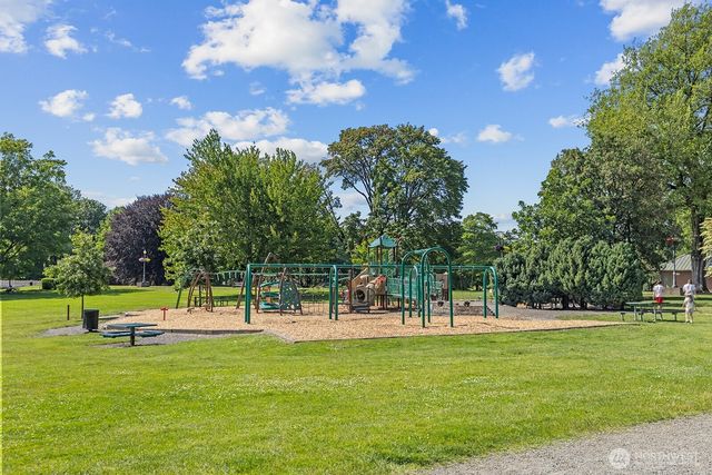306 26th Avenue, Longview, WA 98632