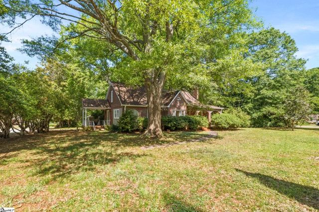 60 Long Forest Drive, Greenville, SC 29617