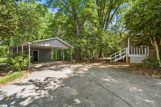 60 Long Forest Drive, Greenville, SC 29617