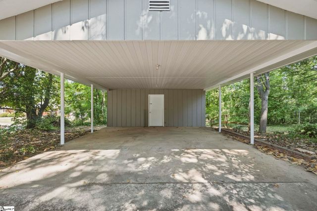 60 Long Forest Drive, Greenville, SC 29617