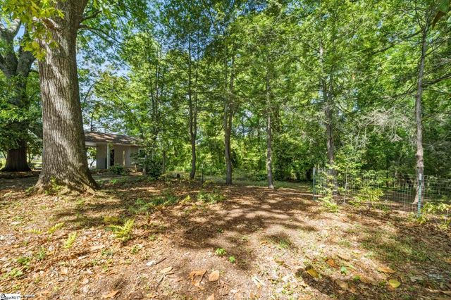 60 Long Forest Drive, Greenville, SC 29617