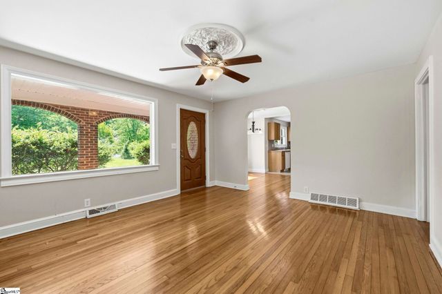 60 Long Forest Drive, Greenville, SC 29617