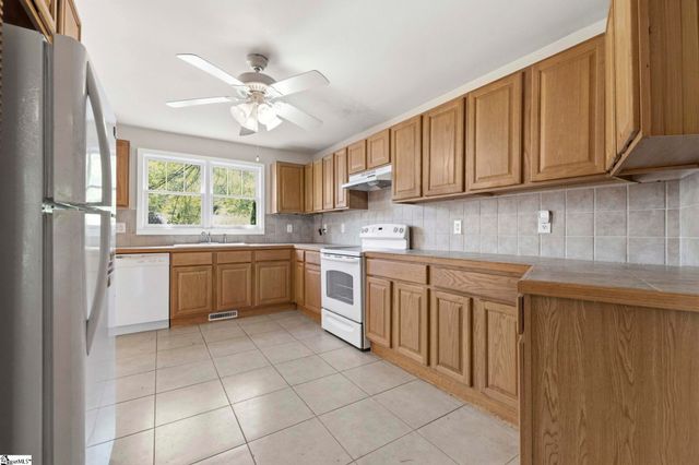 60 Long Forest Drive, Greenville, SC 29617