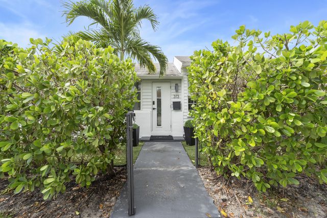 313 N 16TH Avenue N, Lake Worth Beach, FL 33460