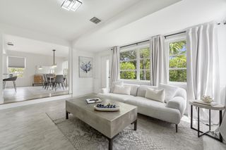 313 N 16TH Avenue N, Lake Worth Beach, FL 33460