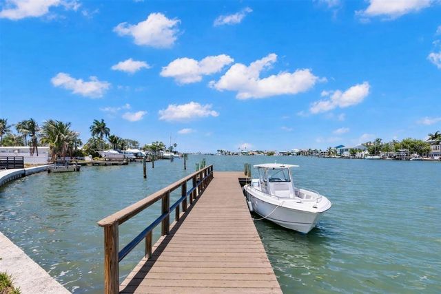 708 SUNSET COVE, Madeira Beach, FL 33708
