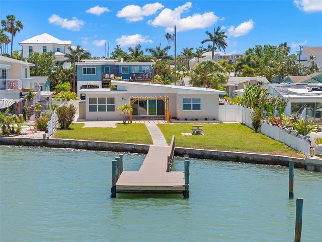 708 SUNSET COVE, Madeira Beach, FL 33708