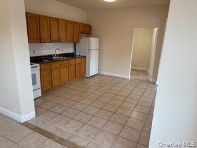390 Main Street 3, Beacon, NY 12508