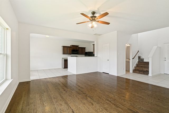 215 SILVERLEAF Drive, Princeton, TX 75407