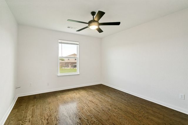 215 SILVERLEAF Drive, Princeton, TX 75407
