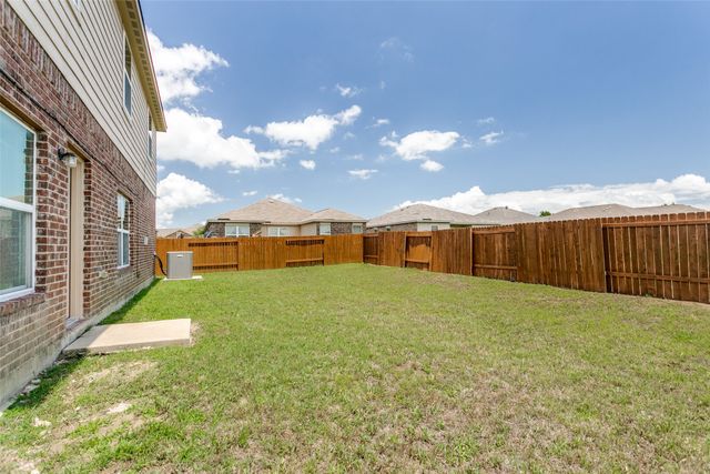 215 SILVERLEAF Drive, Princeton, TX 75407