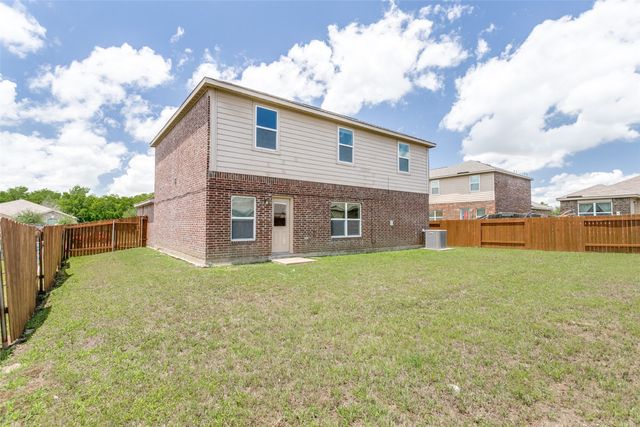 215 SILVERLEAF Drive, Princeton, TX 75407