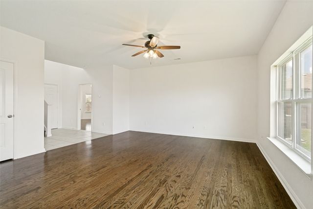 215 SILVERLEAF Drive, Princeton, TX 75407