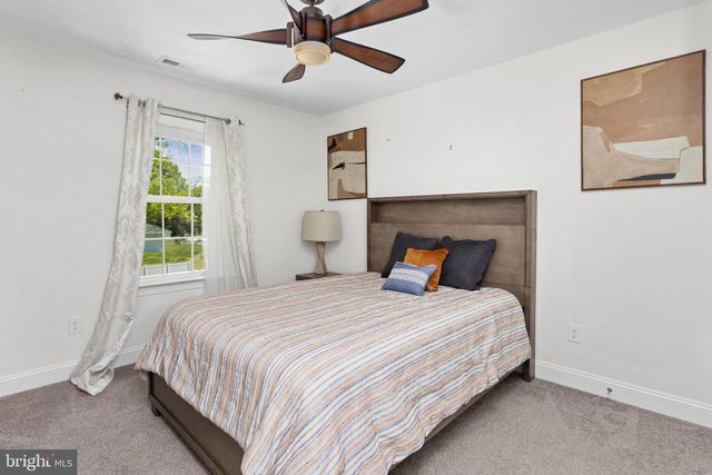 6 BUCK LN, Mount Laurel, NJ 08054