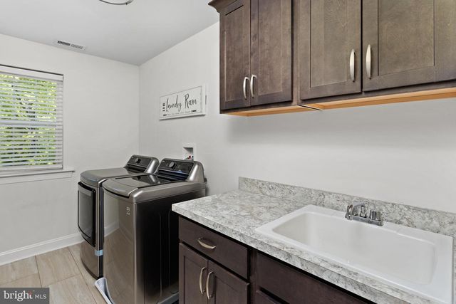 6 BUCK LN, Mount Laurel, NJ 08054