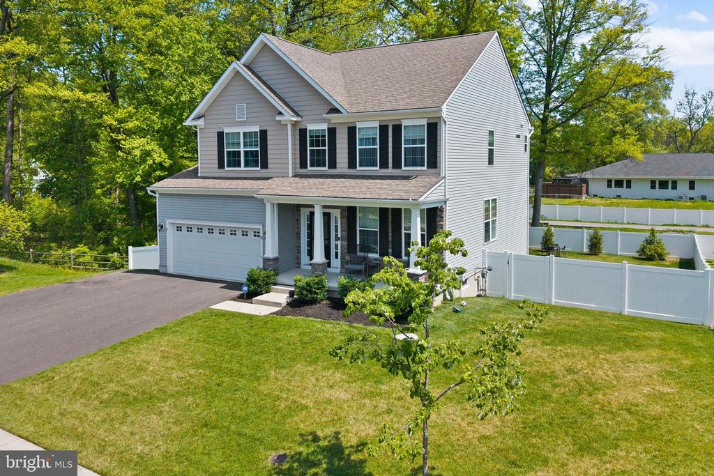 6 BUCK LN, Mount Laurel, NJ 08054