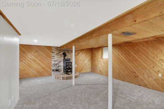 7176 Perry Lake Road, Independence Charter Township, MI 48346