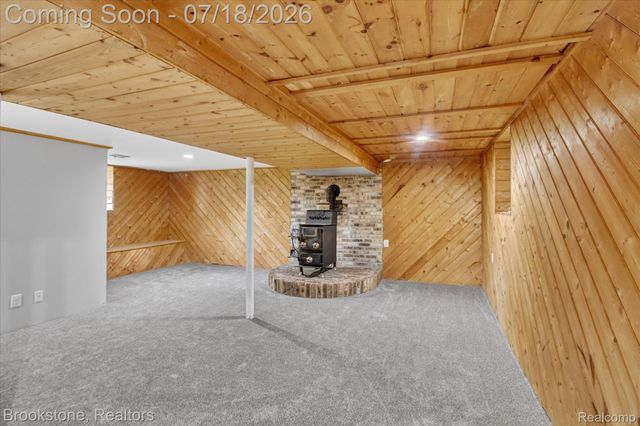 7176 Perry Lake Road, Independence Charter Township, MI 48346