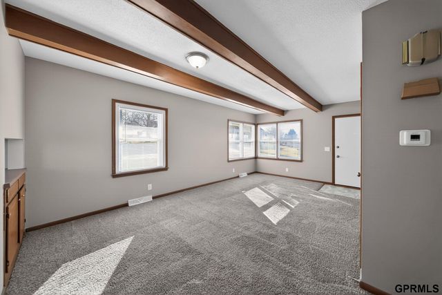 5818 Orchard Avenue, Omaha, NE 68117