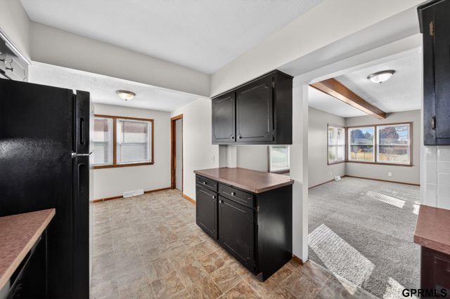 5818 Orchard Avenue, Omaha, NE 68117