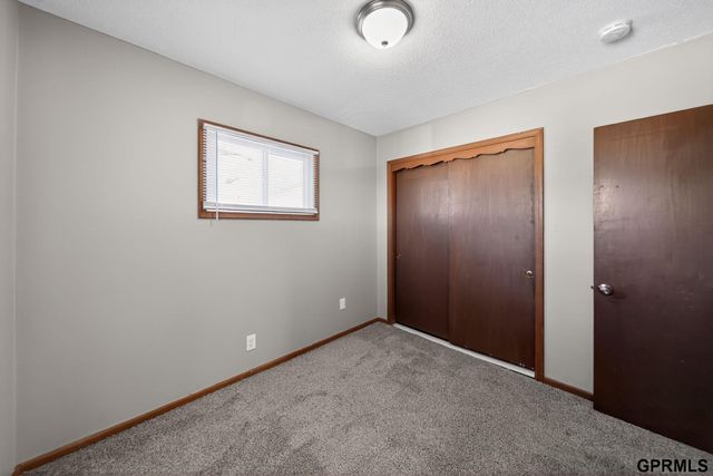 5818 Orchard Avenue, Omaha, NE 68117