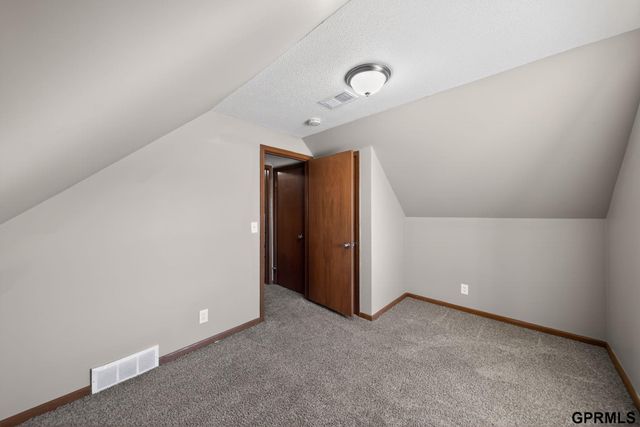 5818 Orchard Avenue, Omaha, NE 68117