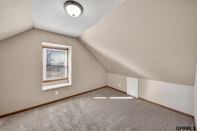 5818 Orchard Avenue, Omaha, NE 68117