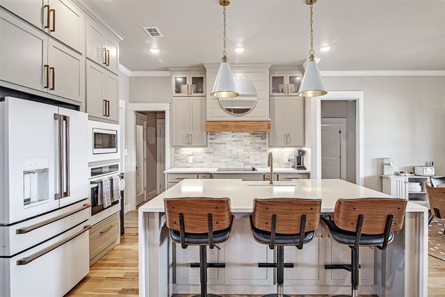 1313 Green Ridge Road, Weatherford, TX 76085