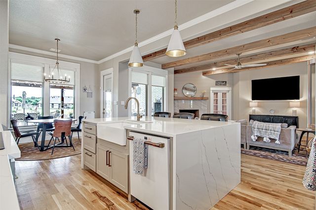 1313 Green Ridge Road, Weatherford, TX 76085