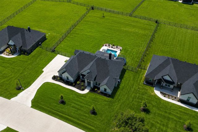 1313 Green Ridge Road, Weatherford, TX 76085