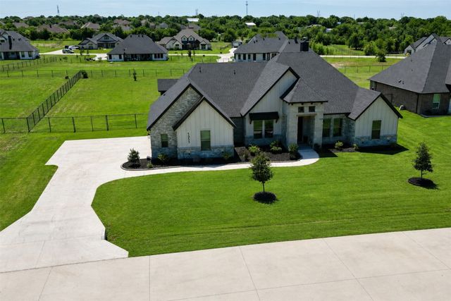 1313 Green Ridge Road, Weatherford, TX 76085