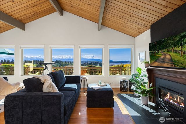 37659 Olympic View Road NE, Hansville, WA 98340