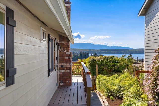37659 Olympic View Road NE, Hansville, WA 98340