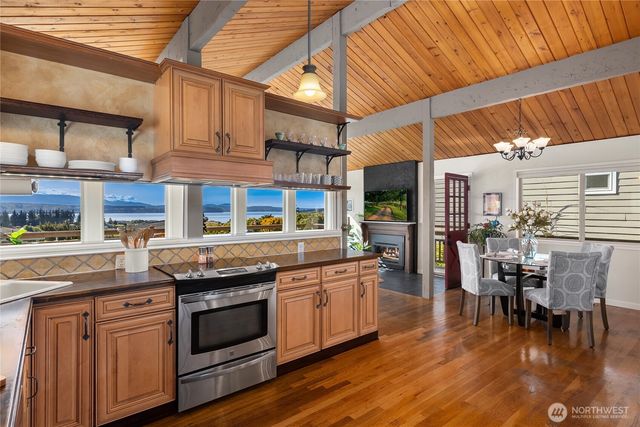 37659 Olympic View Road NE, Hansville, WA 98340