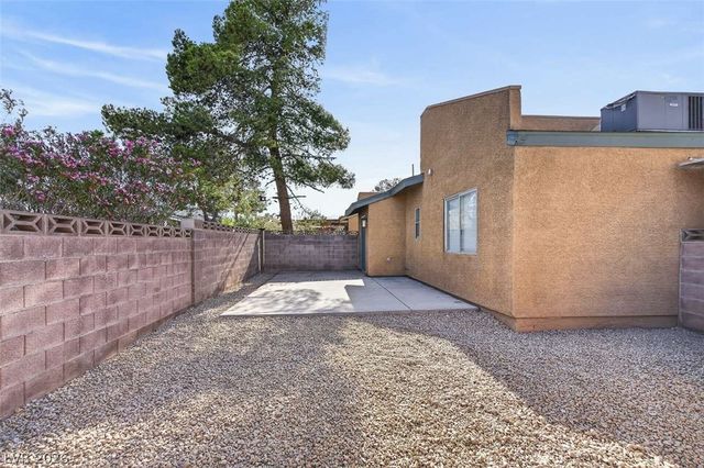 6529 Pinon Pine Way, Las Vegas, NV 89108