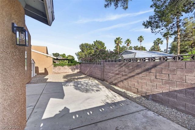 6529 Pinon Pine Way, Las Vegas, NV 89108